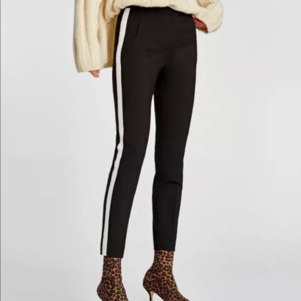 Zara Basics Dark Green Stripe Trousers - Size Small  🍂